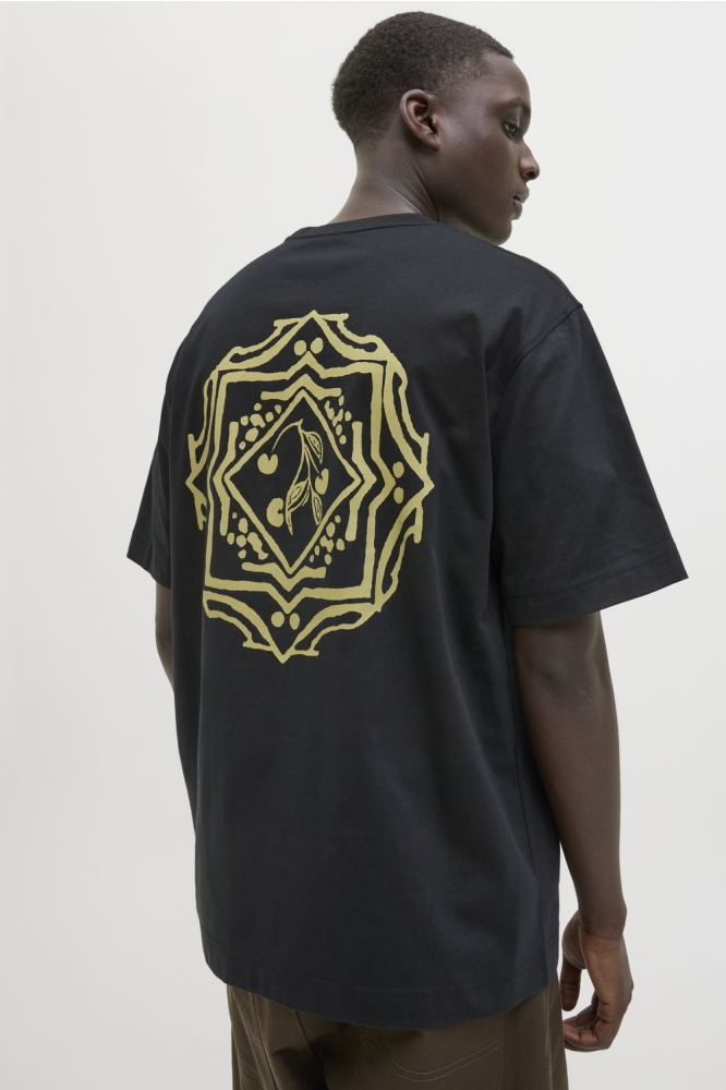 JORPAROS EASTER SKETCH TEE SS CREW 12273171 Black/BANDANA